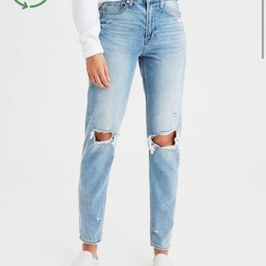 American Eagle Mom Jean